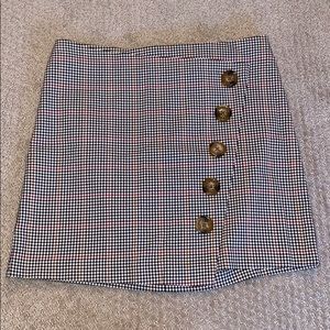 Houndstooth Mini Skirt with Button front